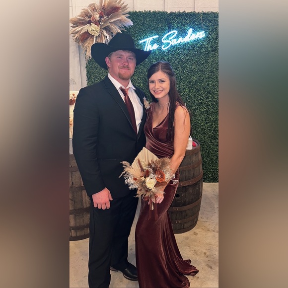 Revelry Velvet Bridesmaids Dress - Picture 9 of 9